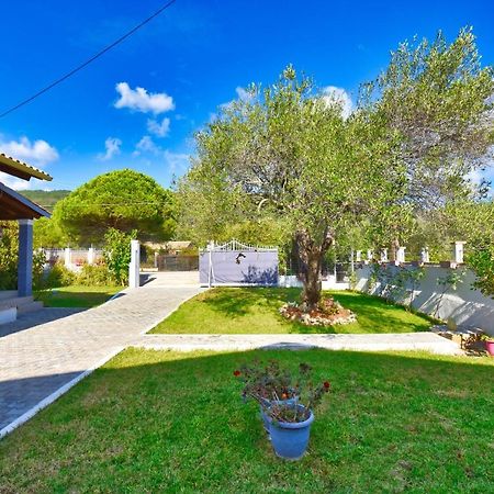 Ninas Cottage Línia Екстериор снимка