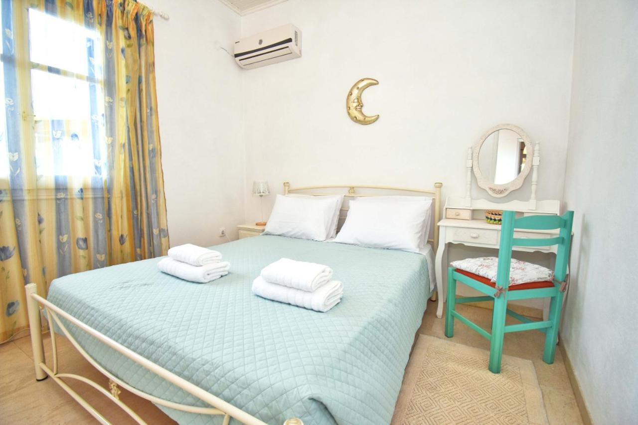 Ninas Cottage Línia Екстериор снимка