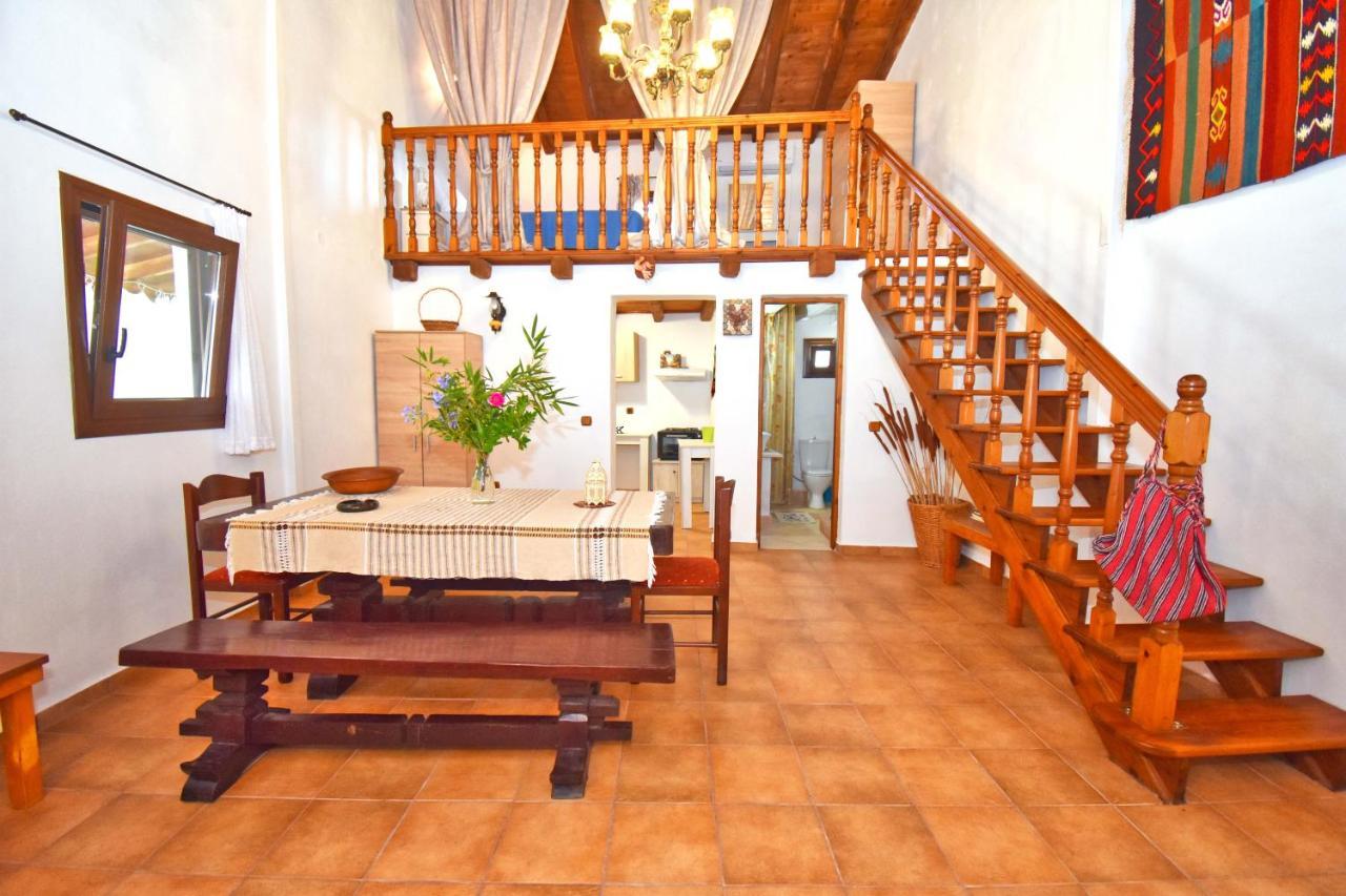 Ninas Cottage Línia Екстериор снимка