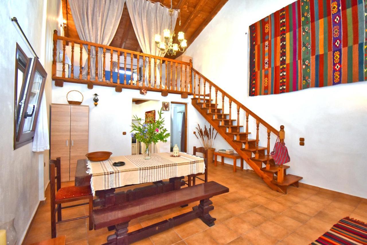 Ninas Cottage Línia Екстериор снимка