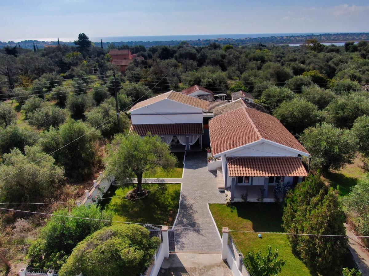 Ninas Cottage Línia Екстериор снимка